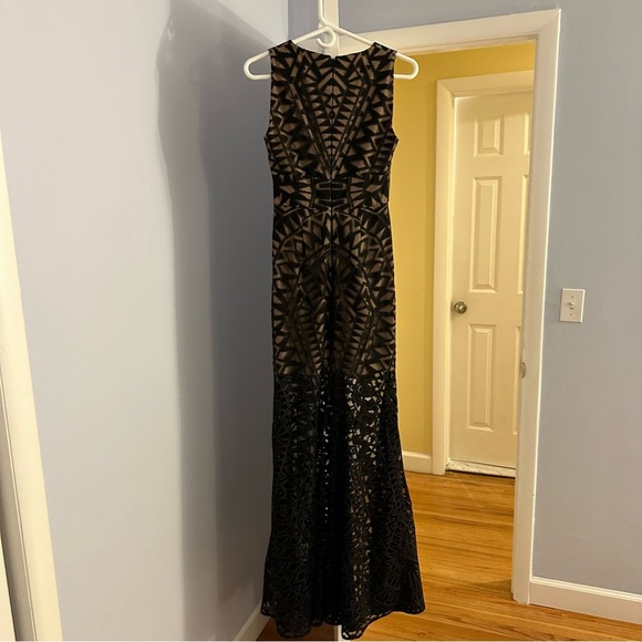 BCBGMAXAZRIA Maranda Burnout Black Lace
Dress Gown Fit Flare Size 0 - Picture 12 of 13